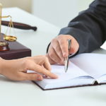 Beneficios de contratar un abogado especialista en seguridad social