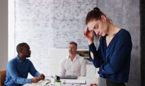 Acoso laboral, ¿cómo distinguirlo y denunciarlo?