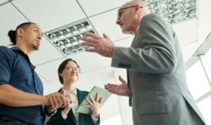 Contrato de trabajo para extranjeros: proceso y derechos