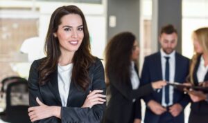 ¿Qué son los estereotipos de género en el trabajo y cuáles son los más comunes?