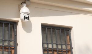 Seguridad para vecinos: ¿Cómo evitar riesgos y cuidarse entre la comunidad?